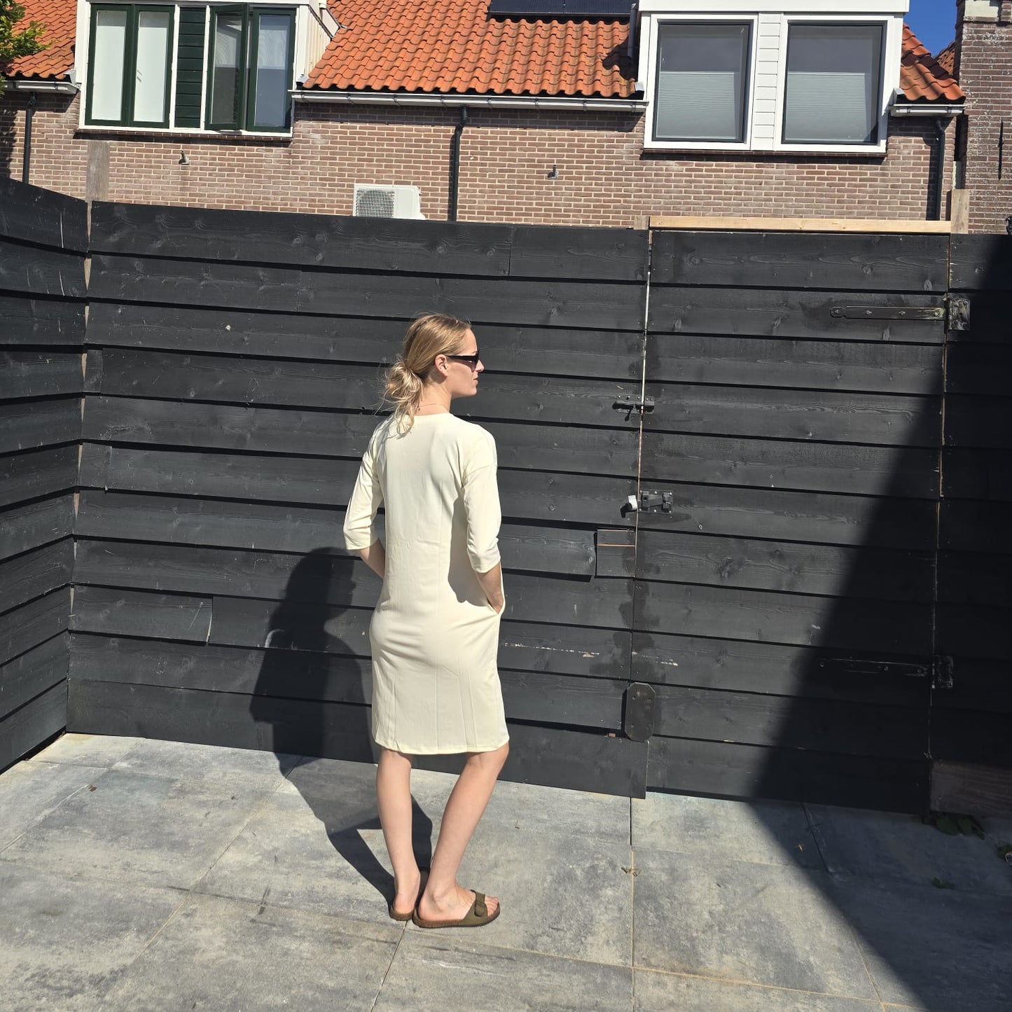 Gele zomerjurk met korte mouw en zakken