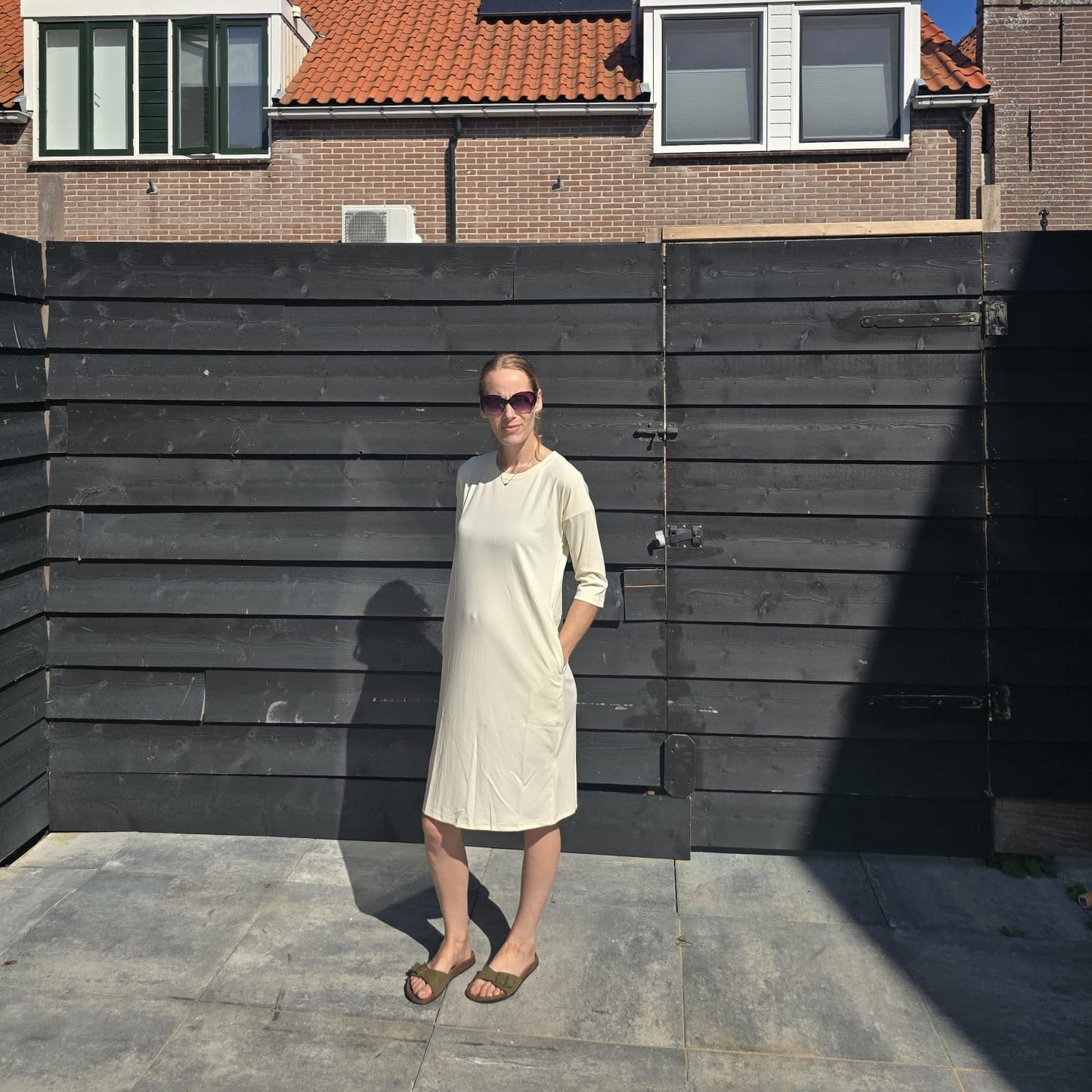 Gele zomerjurk met korte mouw en zakken