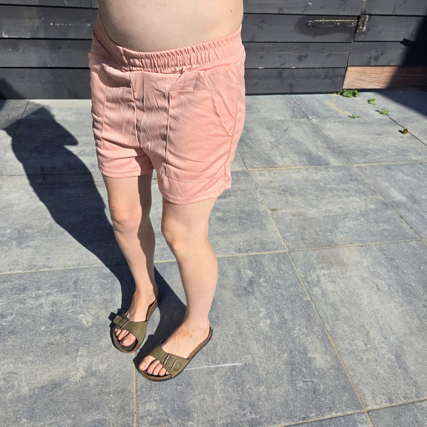 Roze short met elastische taille & zakken